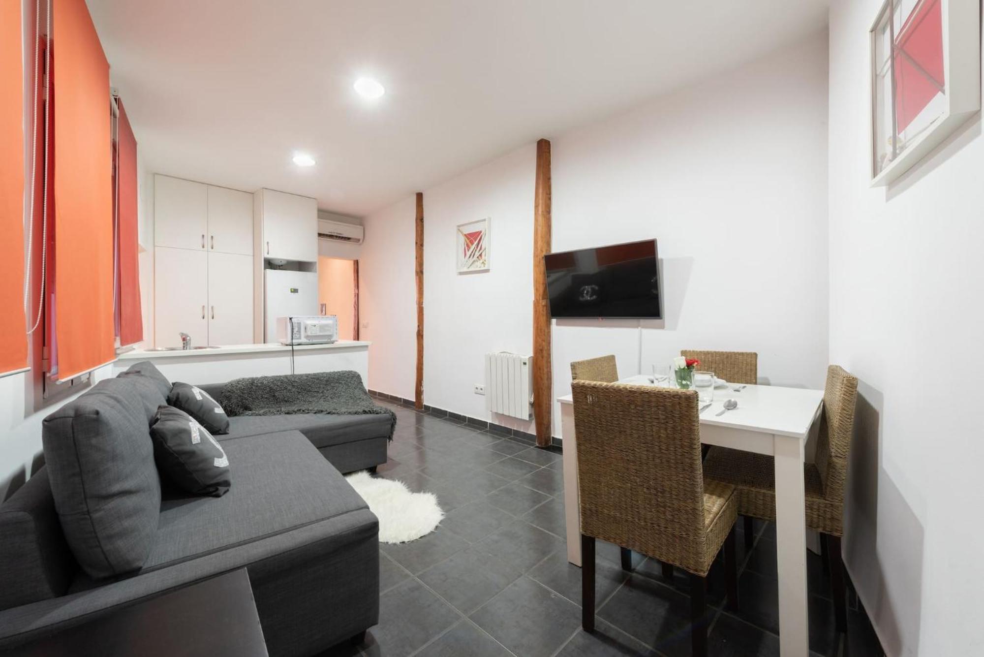 Apartamentos Day Madrid Plaza De Espana Centro Gran Via Sol Malasana 外观 照片