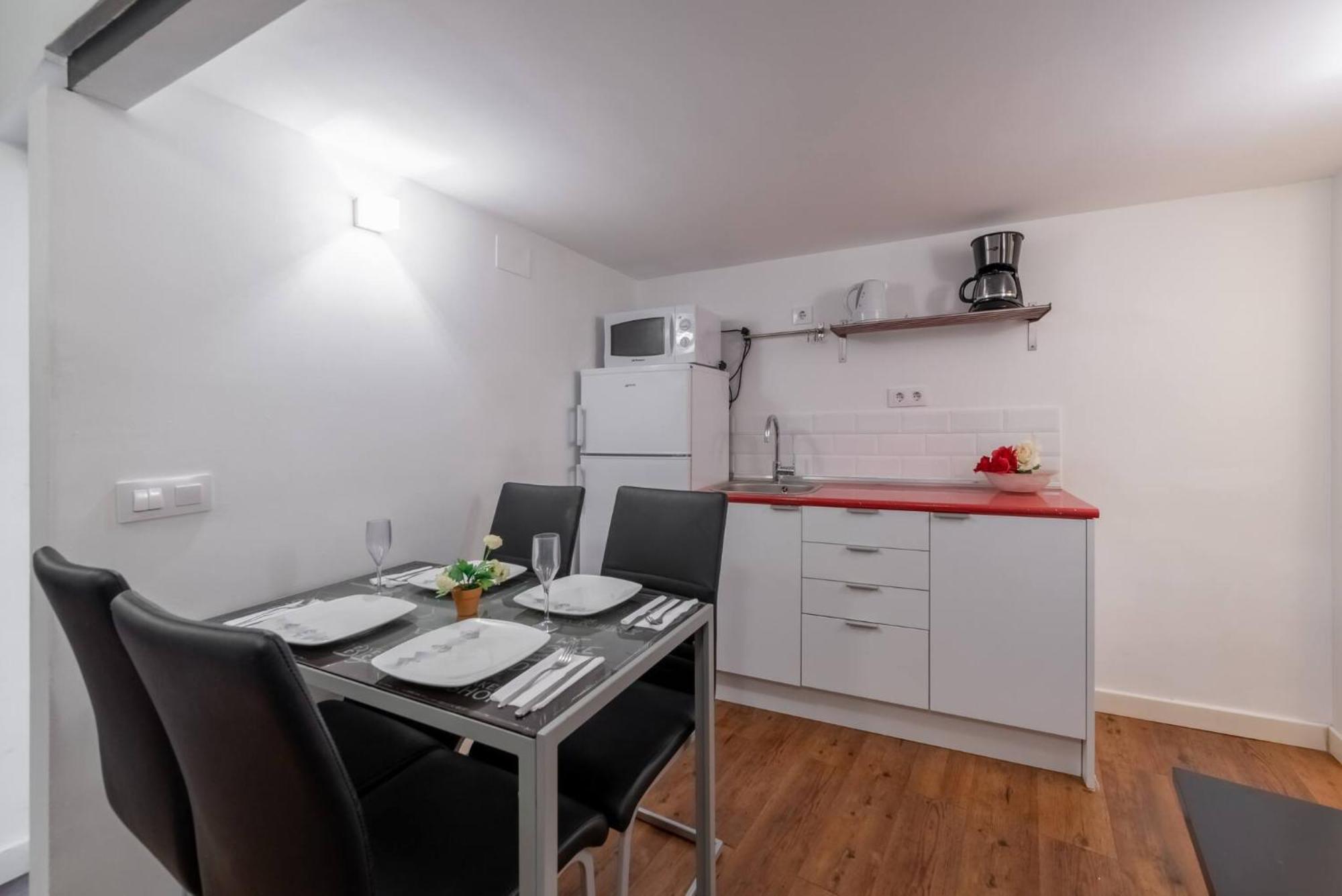 Apartamentos Day Madrid Plaza De Espana Centro Gran Via Sol Malasana 外观 照片