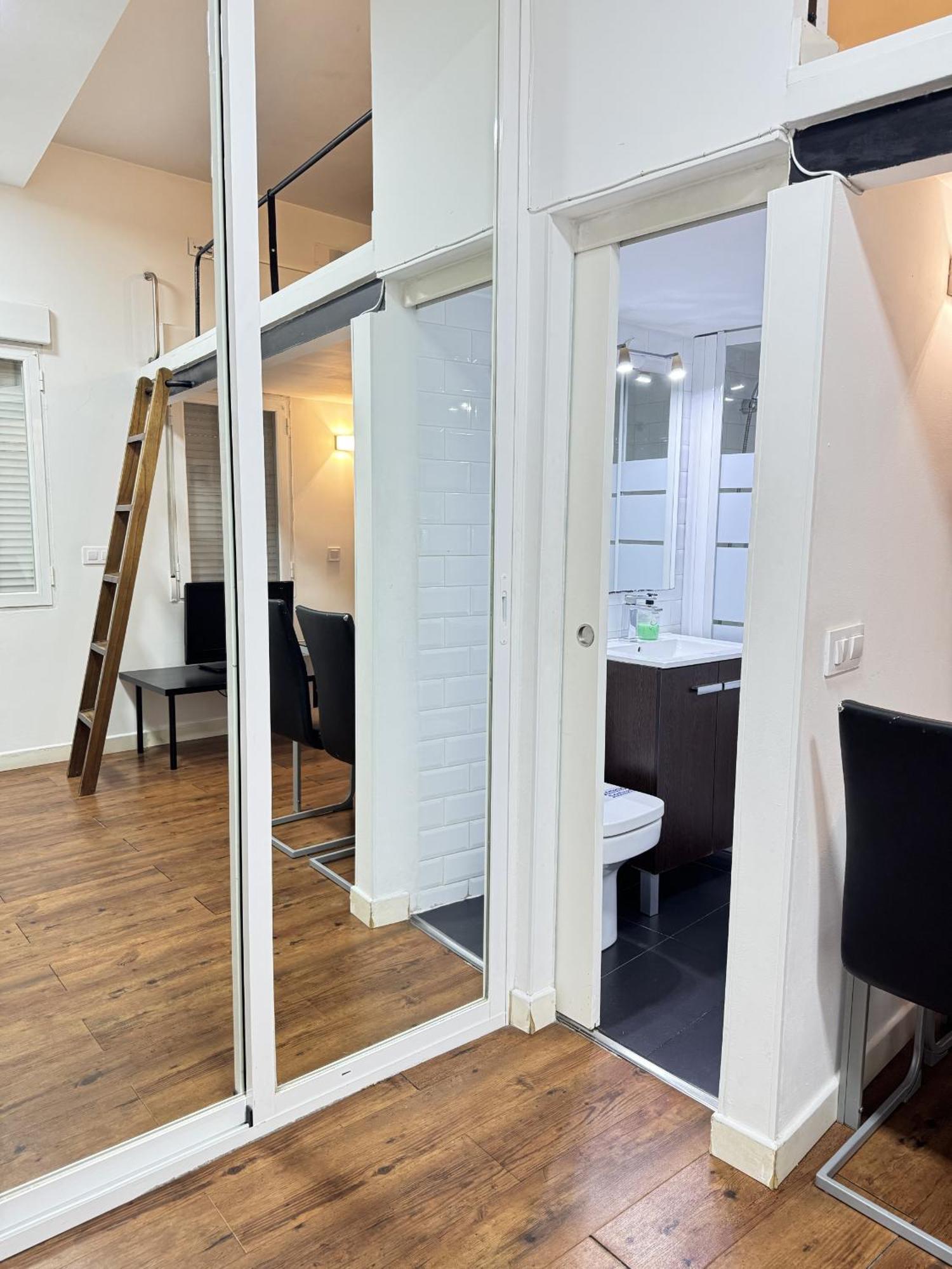 Apartamentos Day Madrid Plaza De Espana Centro Gran Via Sol Malasana 外观 照片